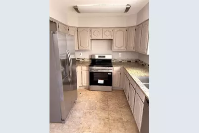 1000 Lamesa Court, Irving, TX 75063 - Photo 14