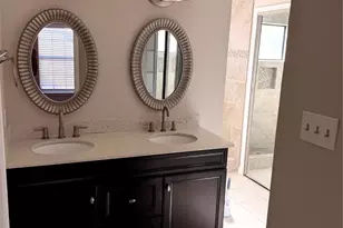 1000 Lamesa Ct, Irving, TX 75063 - Photo 20