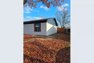 218 Redwood Street, Mesquite, TX 75181 - Photo 4