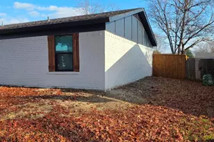 218 Redwood St, Mesquite, TX 75181 - Photo 4