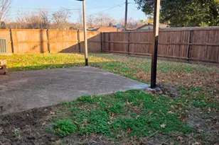 9638 Briggs St, Dallas, TX 75227 - Photo 26