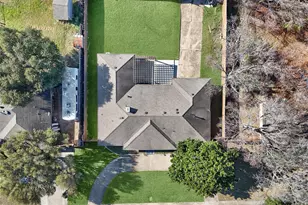 11023 Marsh Ln, Dallas, TX 75229 - Photo 32