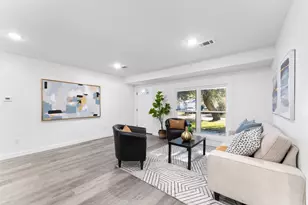 2661 Hudspeth Ave, Dallas, TX 75216 - Photo 6