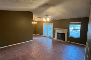 709 Southoak Dr, Athens, TX 75751 - Photo 4