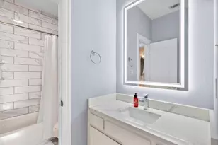 1709 E Branch Hollow Dr, Carrollton, TX 75007 - Photo 16