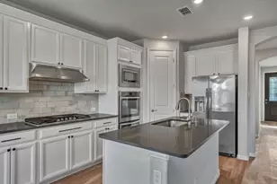 2019 Tawakoni Dr, Irving, TX 75062 - Photo 6