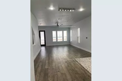 203 S Village Way, Lewisville, TX 75057 - Photo 12