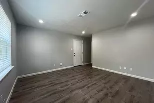 304 Oak St, McKinney, TX 75069 - Photo 6