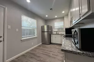 304 Oak St, McKinney, TX 75069 - Photo 4