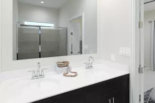 511 Clover Crk Dr, McKinney, TX 75071 - Photo 6