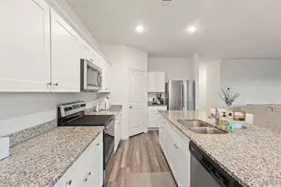 1645 Shadow Hawk Dr, Fort Worth, TX 76052 - Photo 6