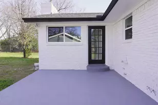 1112 Karla Dr, Hurst, TX 76053 - Photo 2