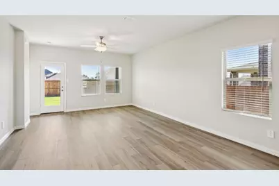 517 Clover Creek Drive, McKinney, TX 75071 - Photo 12