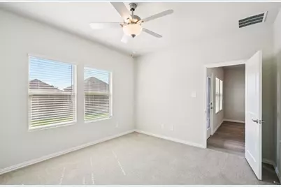 517 Clover Creek Drive, McKinney, TX 75071 - Photo 16