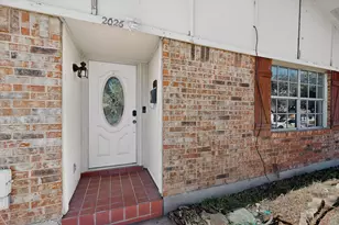 2026 Wildrose Ct, Carrollton, TX 75007 - Photo 4