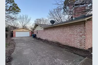 2732 Foxcroft Circle, Denton, TX 76209 - Photo 8