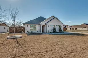 1662 Brookview Dr, Lancaster, TX 75416 - Photo 1