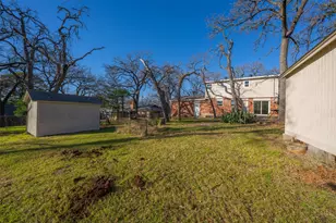 857 Timberhill Dr, Hurst, TX 76053 - Photo 36