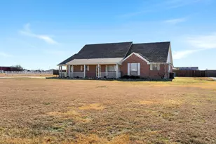 217 Ridge Country Rd, Haslet, TX 76052 - Photo 4