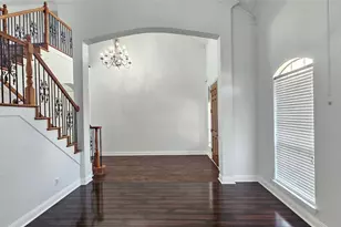 9137 Jasmine Ln, Irving, TX 75063 - Photo 16