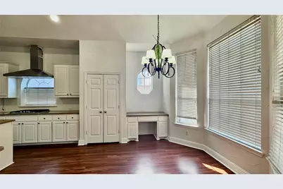 9137 Jasmine Lane, Irving, TX 75063 - Photo 12