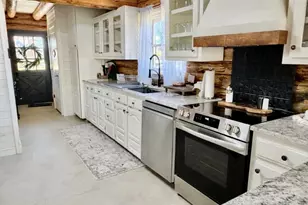 104 Advance Rd, Weatherford, TX 76088 - Photo 4