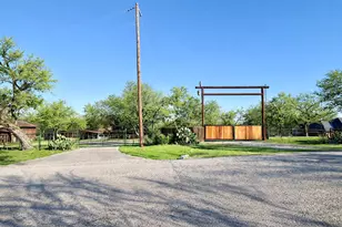 104 Advance Rd, Weatherford, TX 76088 - Photo 30