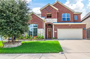 1121 Horsemint Dr, Little Elm, TX 75068 - Photo 2