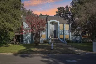 9140 Westwood Shores Dr, Fort Worth, TX 76179 - Photo 2