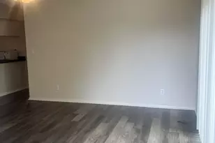 532 Canary Ln, Red Oak, TX 75154 - Photo 2