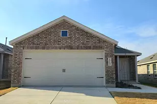 2052 Sulky Ln, Aubrey, TX 76227 - Photo 1