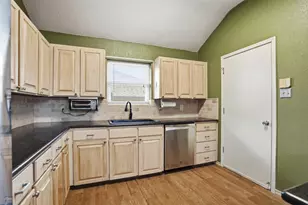 6004 Sundown Dr, Watauga, TX 76148 - Photo 16