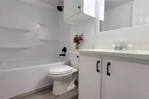 4615 Country Creek Dr, Dallas, TX 75236 - Photo 14