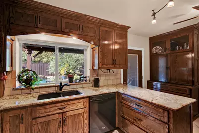 2105 Lavaca Trail, Carrollton, TX 75010 - Photo 12