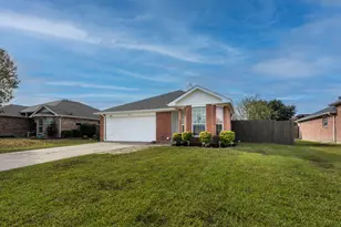 1705 Lesli Dr, Royse City, TX 75189 - Photo 2