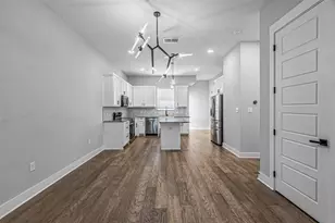 313 N Mill St, Lewisville, TX 75057 - Photo 14