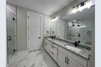 313 N Mill Street, Lewisville, TX 75057 - Photo 28