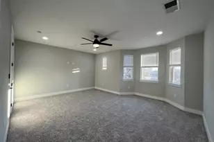 313 N Mill St, Lewisville, TX 75057 - Photo 10