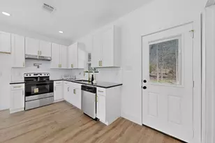 305 Garner Dr, Mabank, TX 75156 - Photo 18