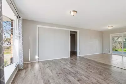 837 S Hampshire Street, Saginaw, TX 76179 - Photo 4