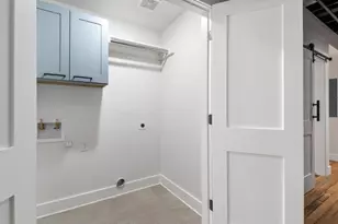 330 W Lamar St, Sherman, TX 75090 - Photo 16