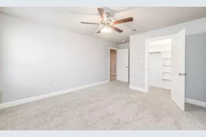 720 Rolling Terrace Circle, Granbury, TX 76049 - Photo 10