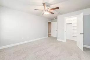 720 Rolling Terrace Cir, Granbury, TX 76049 - Photo 10