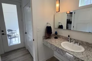 321 College Ave, Fort Worth, TX 76104 - Photo 16