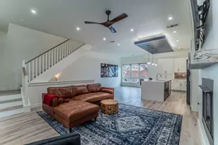 321 College Ave, Fort Worth, TX 76104 - Photo 2