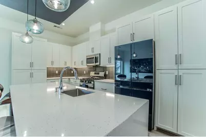 321 College Avenue, Fort Worth, TX 76104 - Photo 6