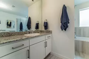 321 College Ave, Fort Worth, TX 76104 - Photo 16