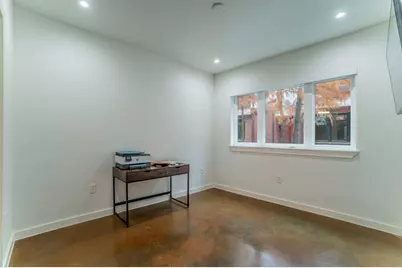 321 College Avenue, Fort Worth, TX 76104 - Photo 20