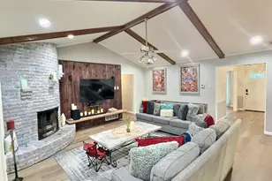 14148 Tanglewood Dr, Farmers Branch, TX 75234 - Photo 4