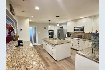 14148 Tanglewood Drive, Farmers Branch, TX 75234 - Photo 8